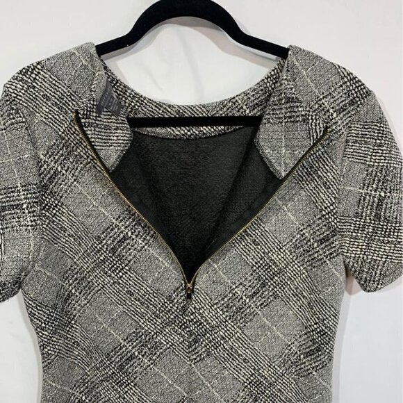 Woman’s sheath dress. Black/white. New condition. Size XL. Back zip. Short sleev - Picture 8 of 8